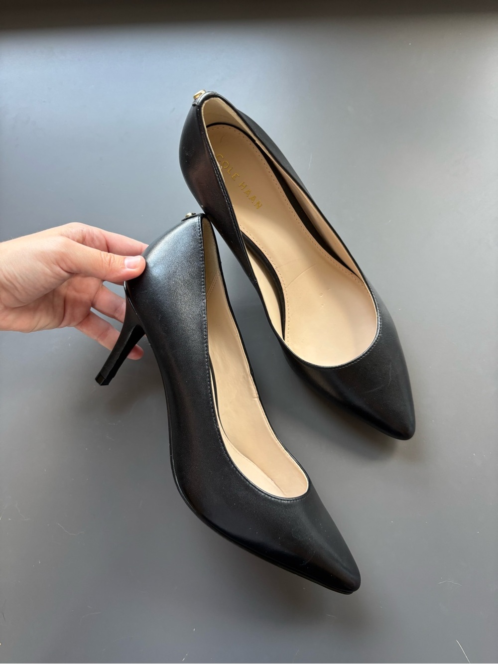 Like new Cole Haan Heels- 7.5